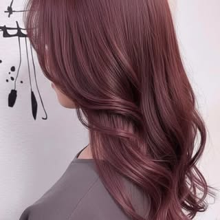 stylist：橘#イルミナカラー #ピンクカラー #巻き髪 #レッドピンク #ミディアムロング #...